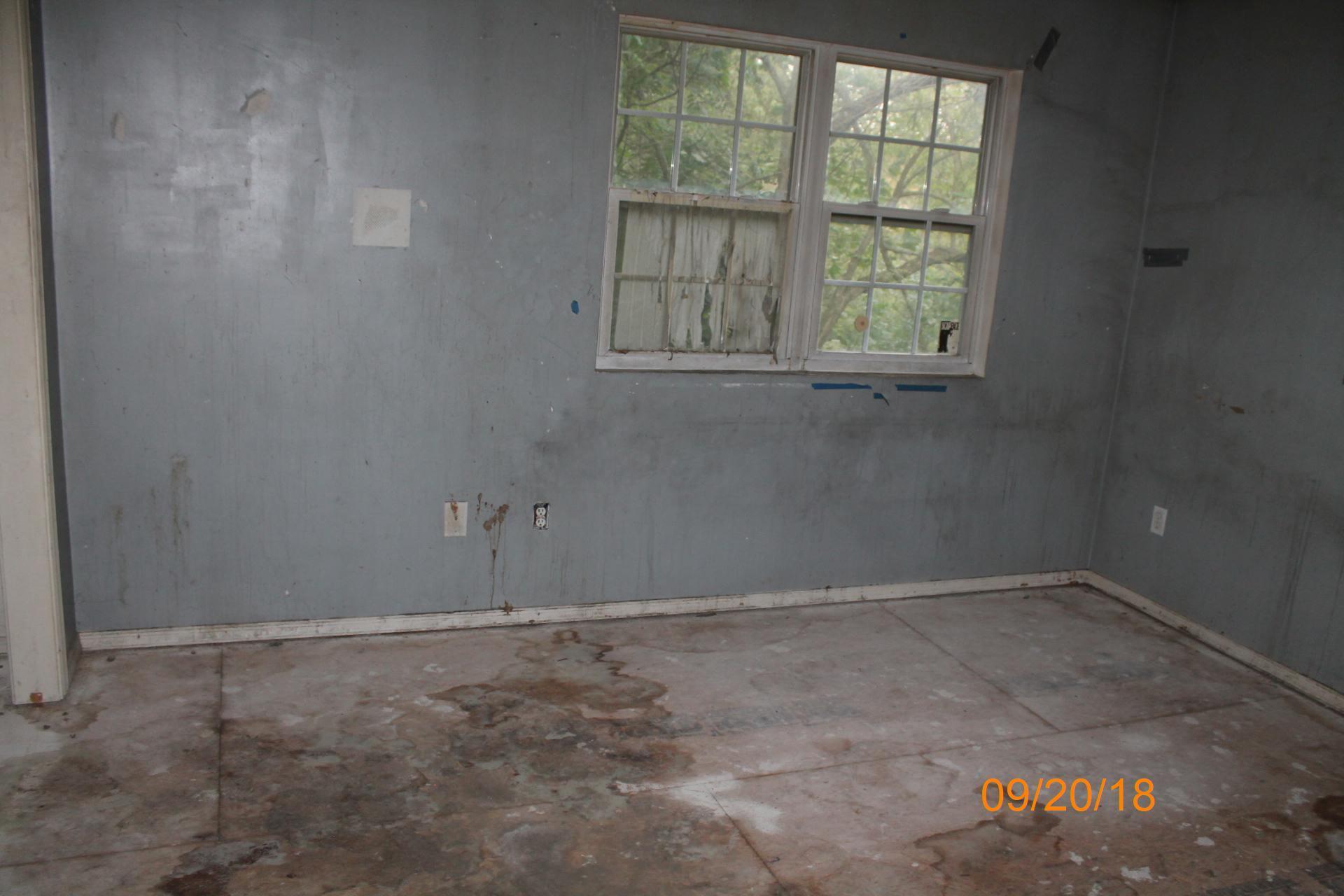 1925 Harding Road Blacksburg, VA 24060 - Photo 15 of 17 IMG_2139 dated