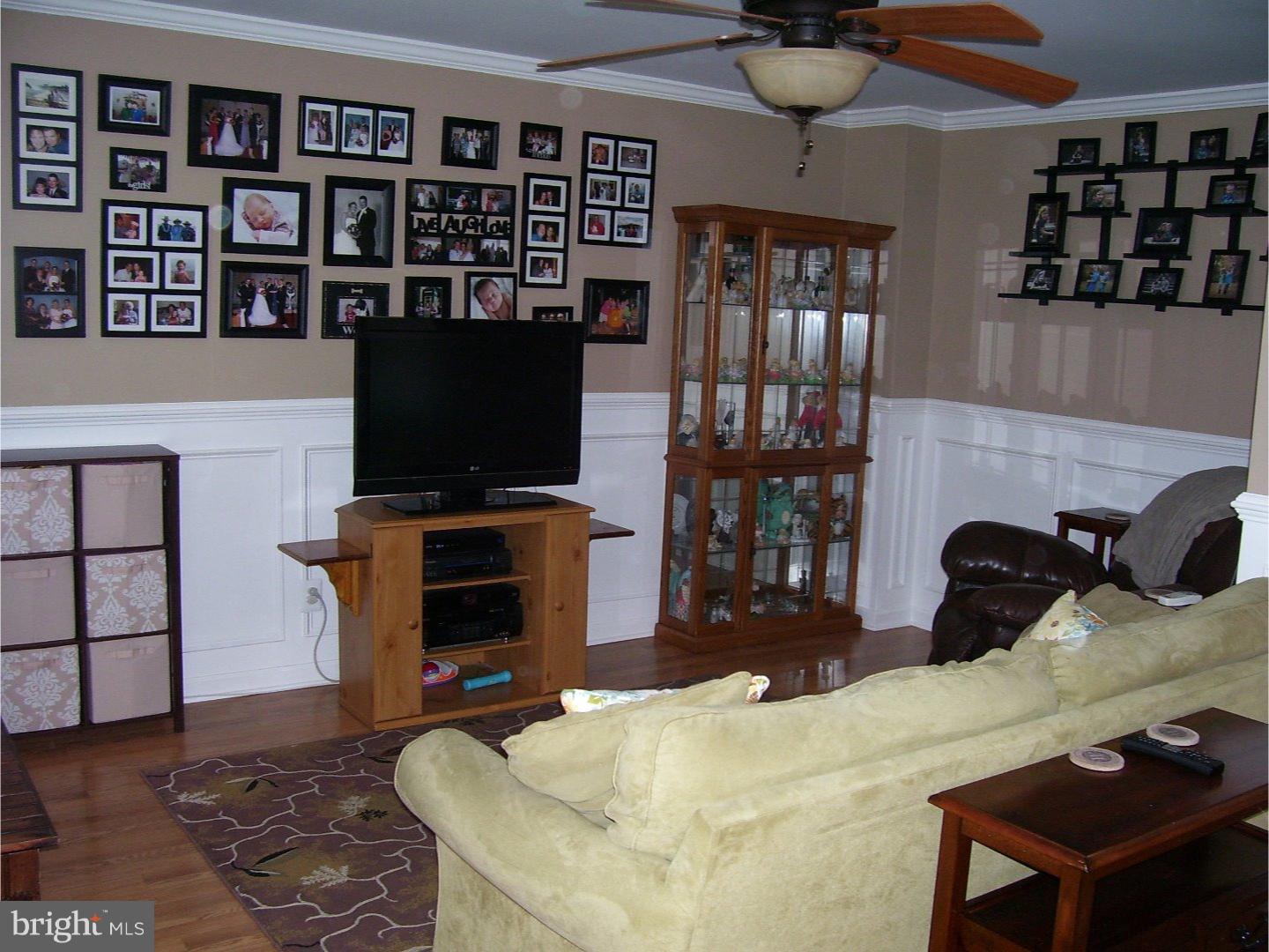 386 Scola Road Brookhaven, PA 19015 - Photo 3 of 15 Gallery Image 3