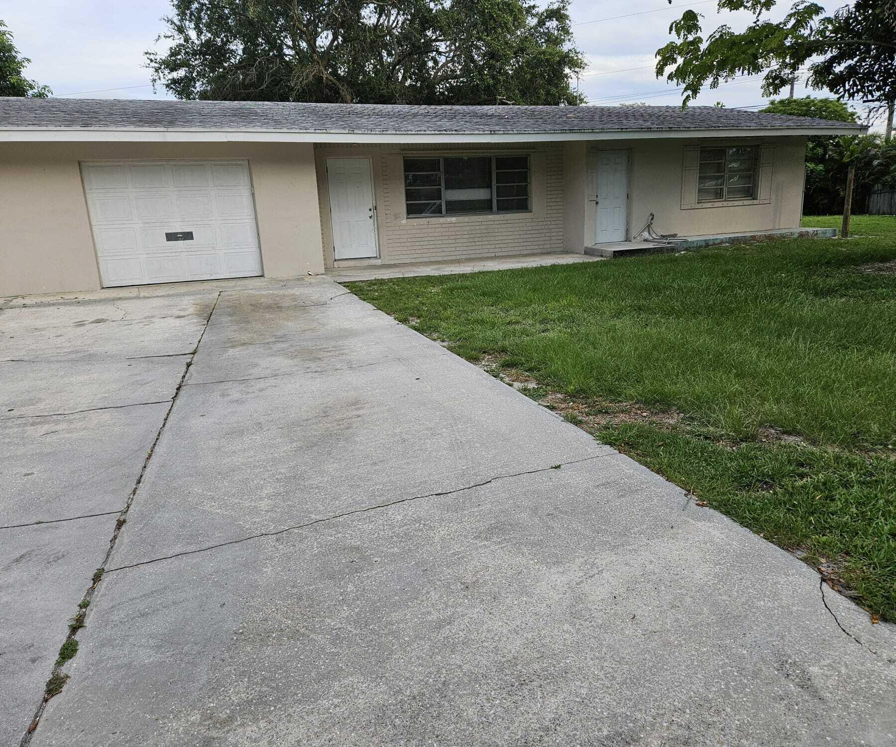 1980 Kirk Road West Palm Beach, FL 33406 - Photo 1 of 9 1000154862