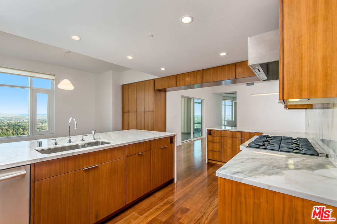 1 West Century Drive, Unit 24A Los Angeles, CA 90067 - Photo 12 of 49