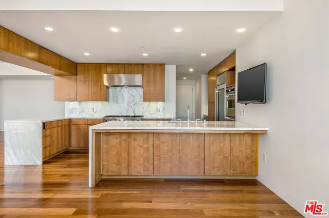 $7,200,000 | 1 West Century Drive, Unit 24A, Los Angeles, CA 90067