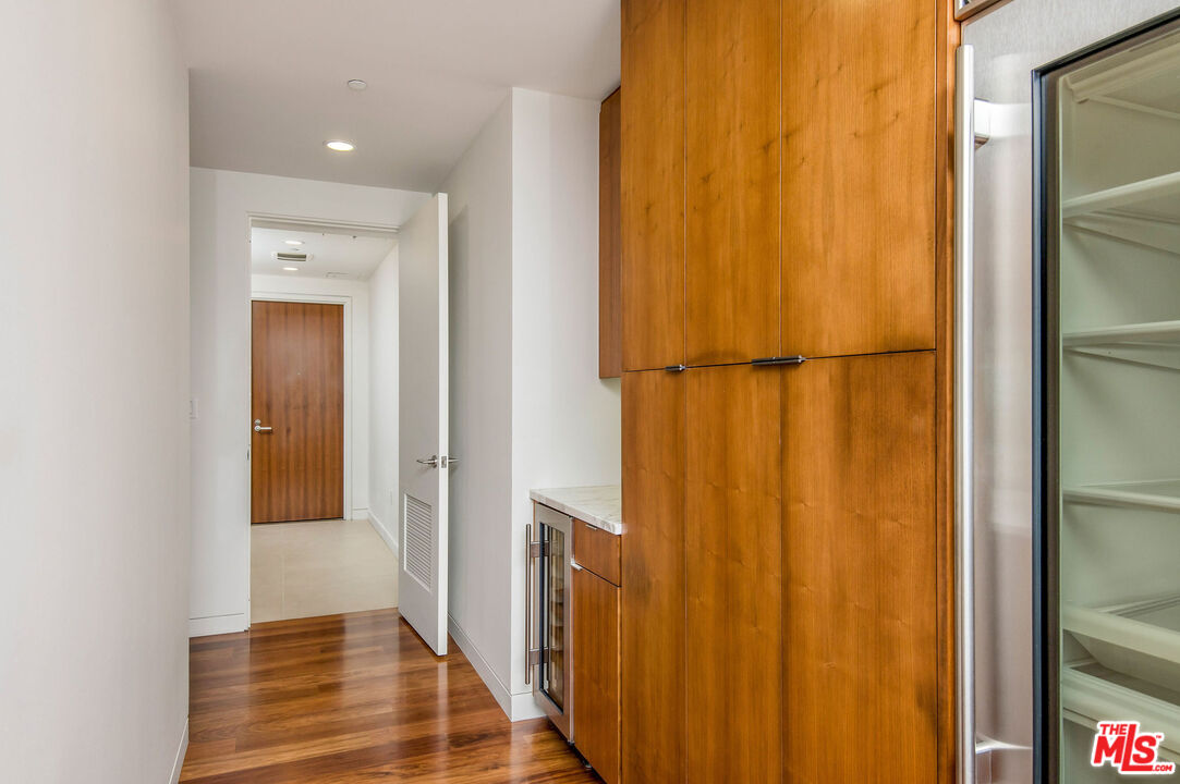 1 West Century Drive, Unit 24A Los Angeles, CA 90067 - Photo 16 of 49