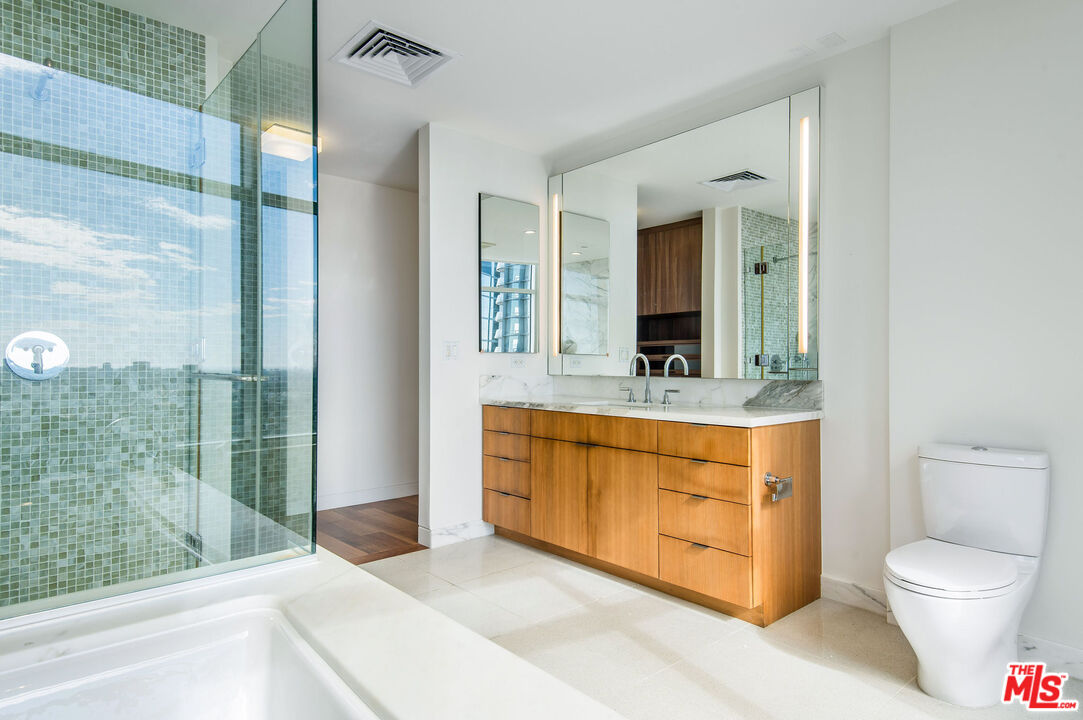 1 West Century Drive, Unit 24A Los Angeles, CA 90067 - Photo 18 of 49