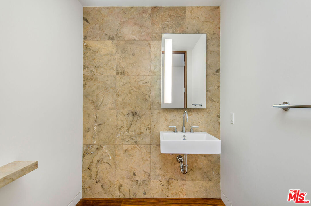 1 West Century Drive, Unit 24A Los Angeles, CA 90067 - Photo 26 of 49