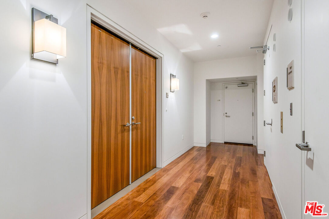 1 West Century Drive, Unit 24A Los Angeles, CA 90067 - Photo 28 of 49