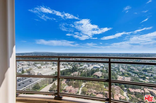 $7,200,000 | 1 West Century Drive, Unit 24A, Los Angeles, CA 90067
