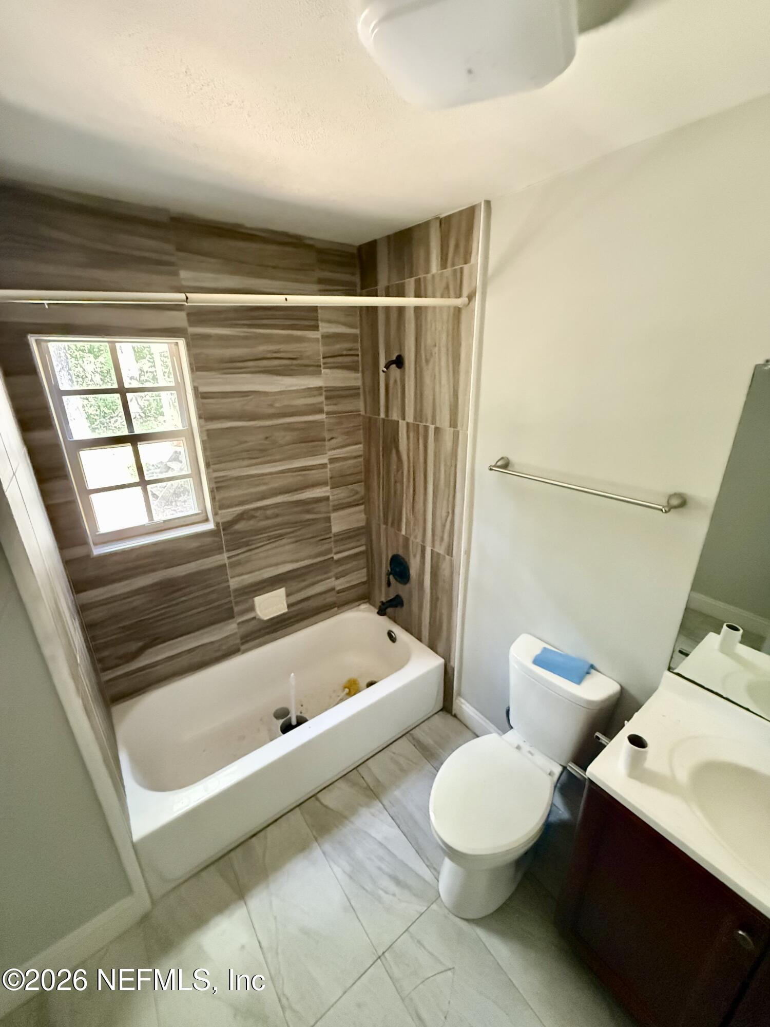 10565 Bessent Road North Jacksonville, FL 32218 - Photo 9 of 16 Bathroom