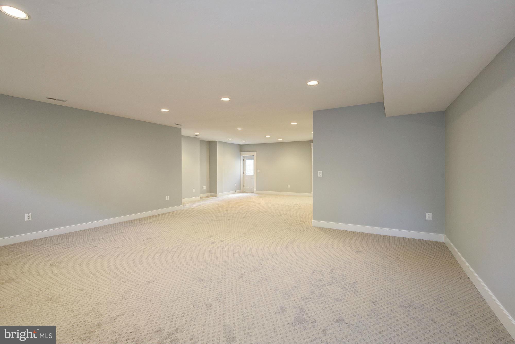 2108 Windsor Road Alexandria, VA 22307 - Photo 20 of 30