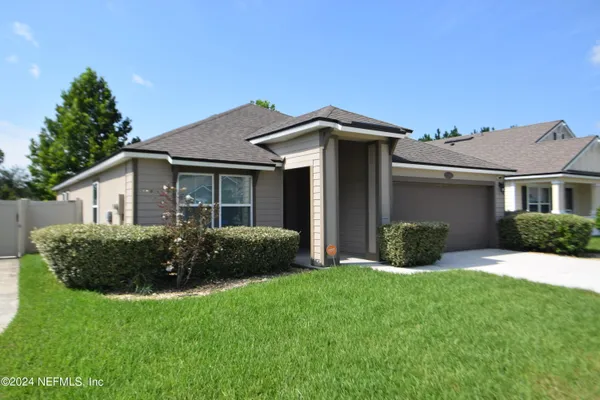 $2,100 | 12593 Itani Way, Jacksonville, FL 32226