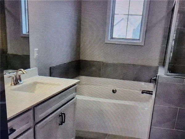 $2,600 | 112 Blue Iris Court, Winder, GA 30680