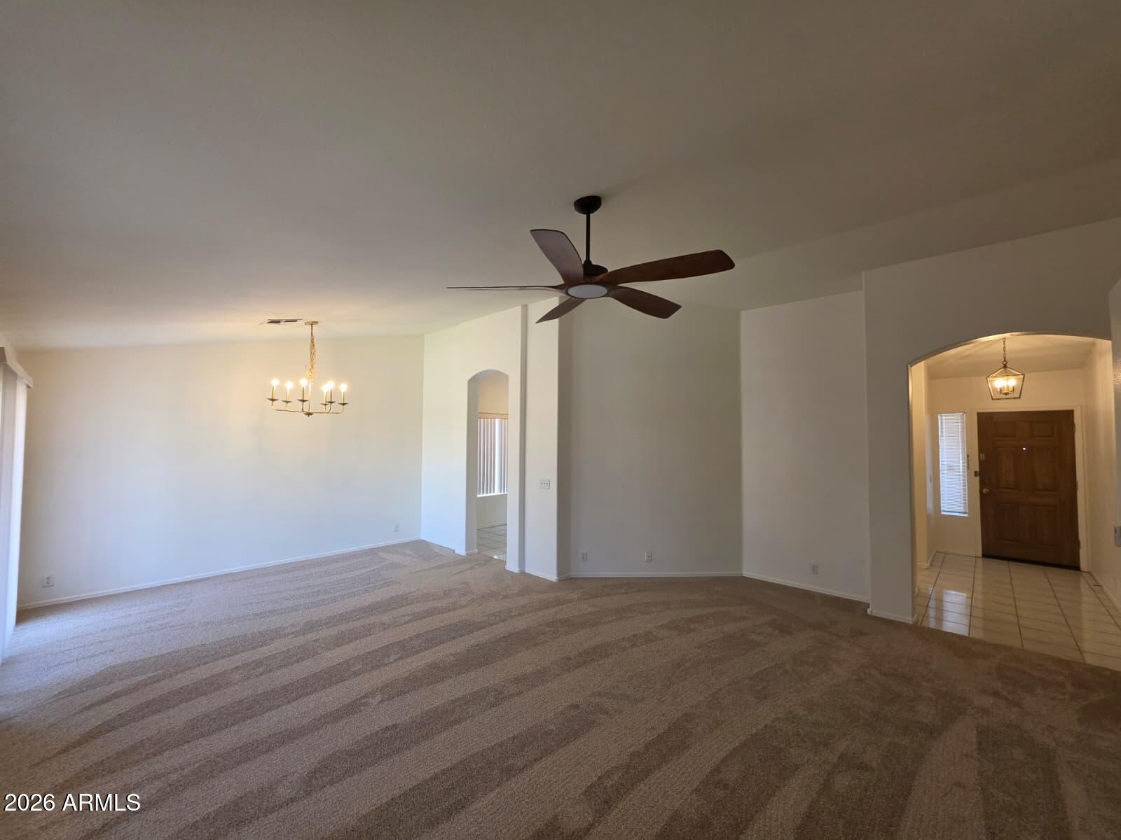121 West Ivanhoe Street Gilbert, AZ 85233 - Photo 7 of 28