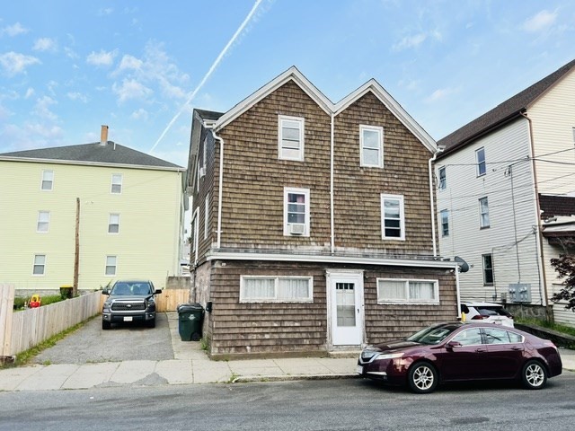 77 Fulton Street Fall River, MA 02720 - Photo 6 of 23