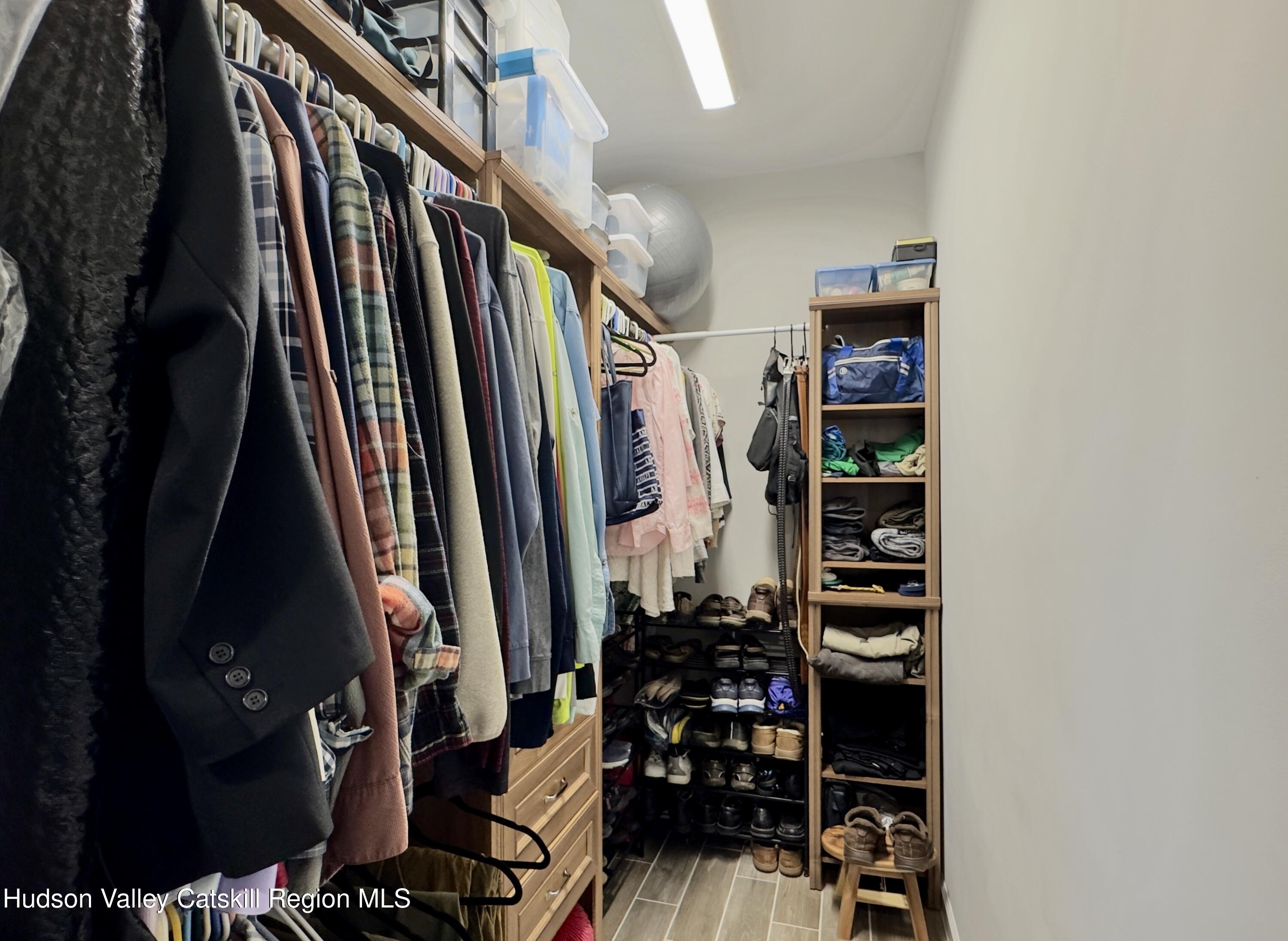 286 Sleepy Hollow Road Athens, NY 12015 - Photo 21 of 39 286 new primary closet