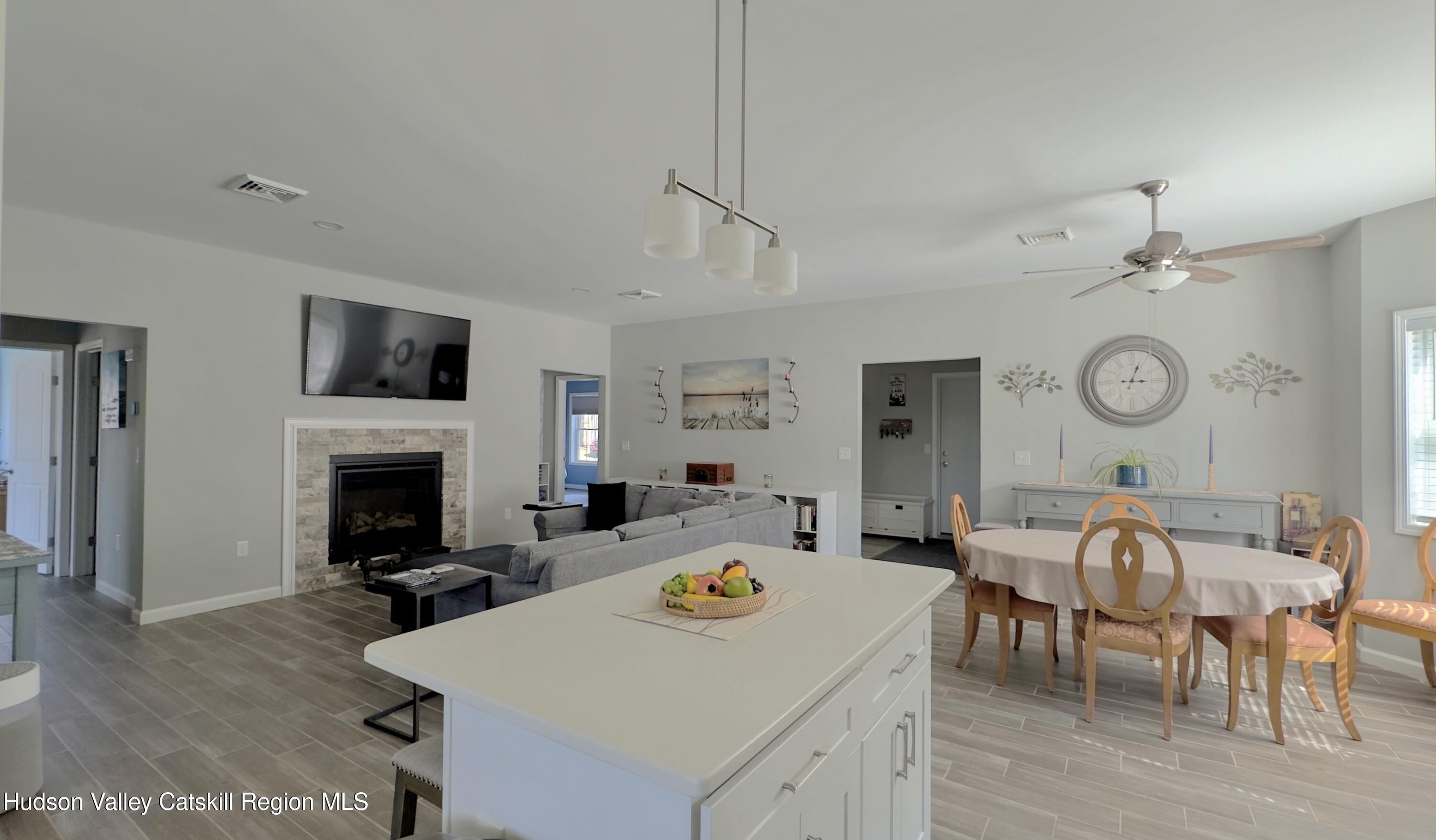 286 Sleepy Hollow Road Athens, NY 12015 - Photo 3 of 39 286 new vu dining