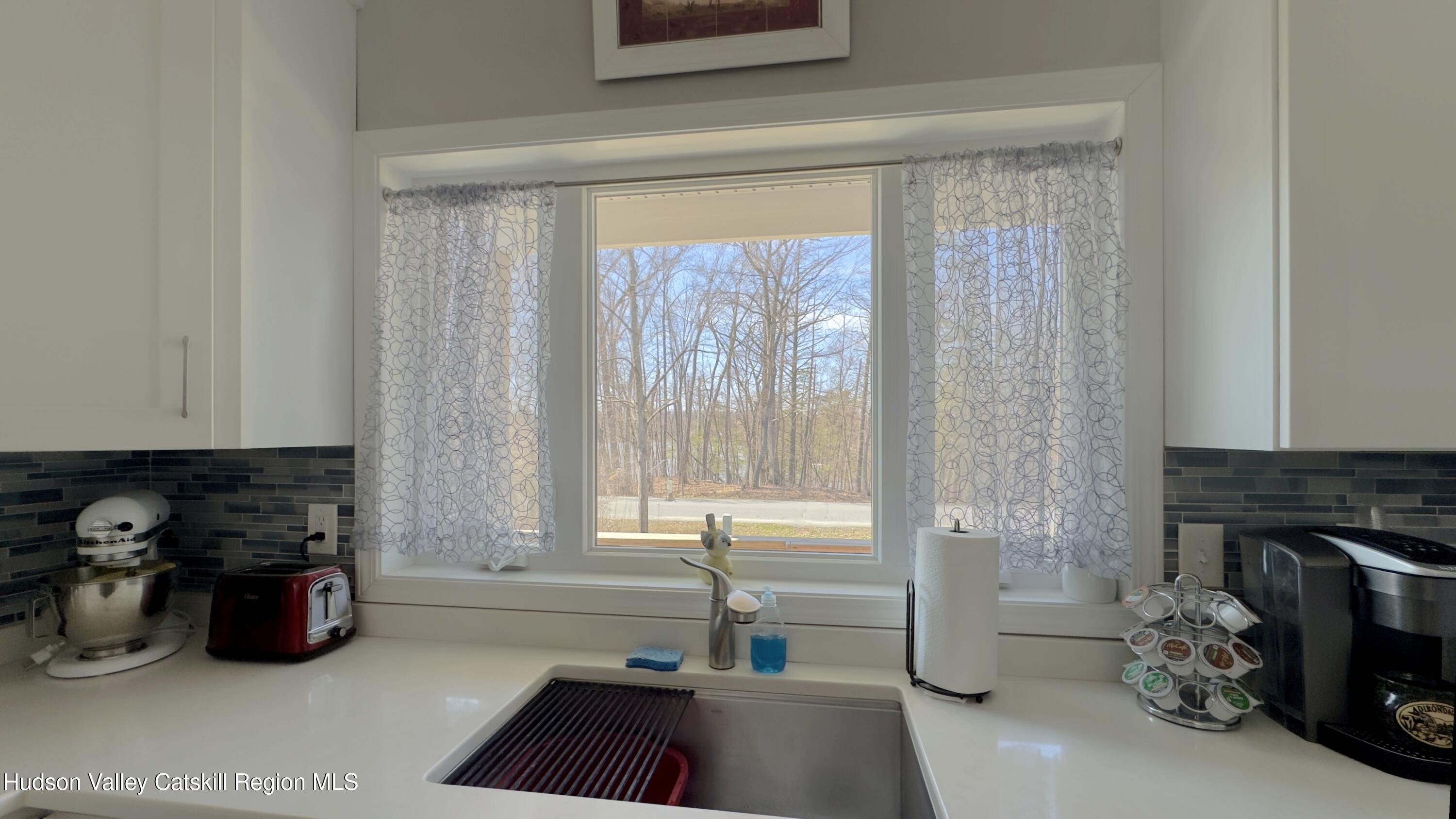 286 Sleepy Hollow Road Athens, NY 12015 - Photo 4 of 39 286 new vu kitchen window