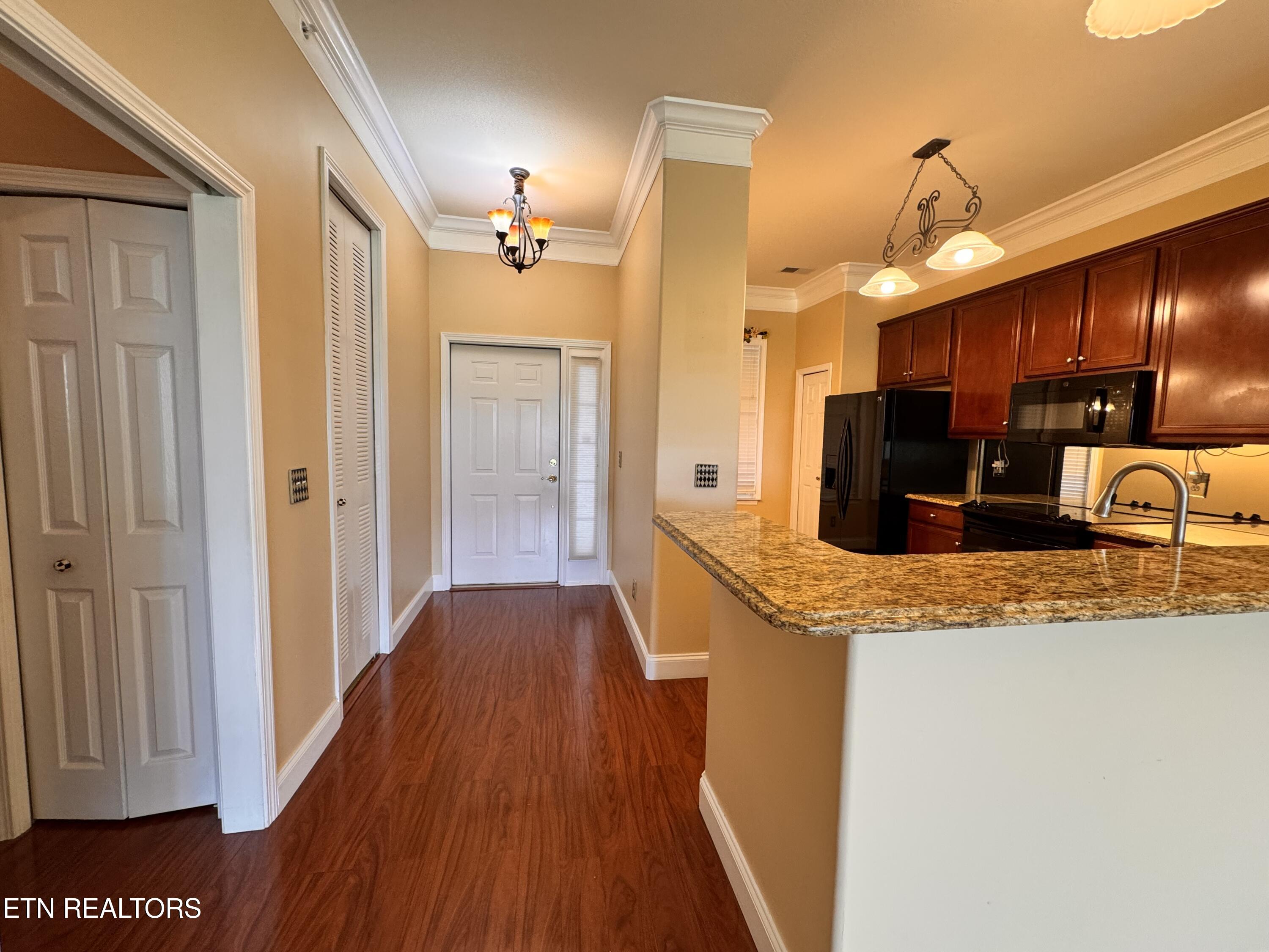 555 Rarity Bay Parkway, Unit 302 Vonore, TN 37885 - Photo 7 of 22 IMG_8668