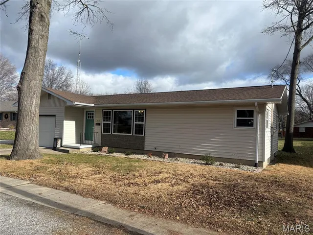 $264,900 | 210 North Elm Street, Breese, IL 62230