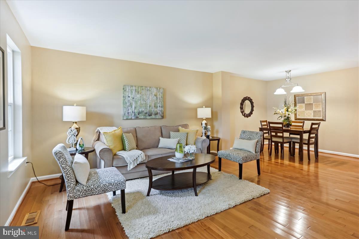11972 Sentinel Point Court Reston, VA 20191 - Photo 1 of 45 Open floor plan!