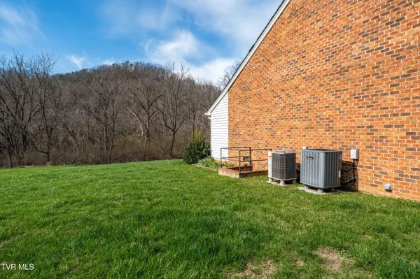 $220,000 | 508 Hickory Road, Bristol, TN 37620