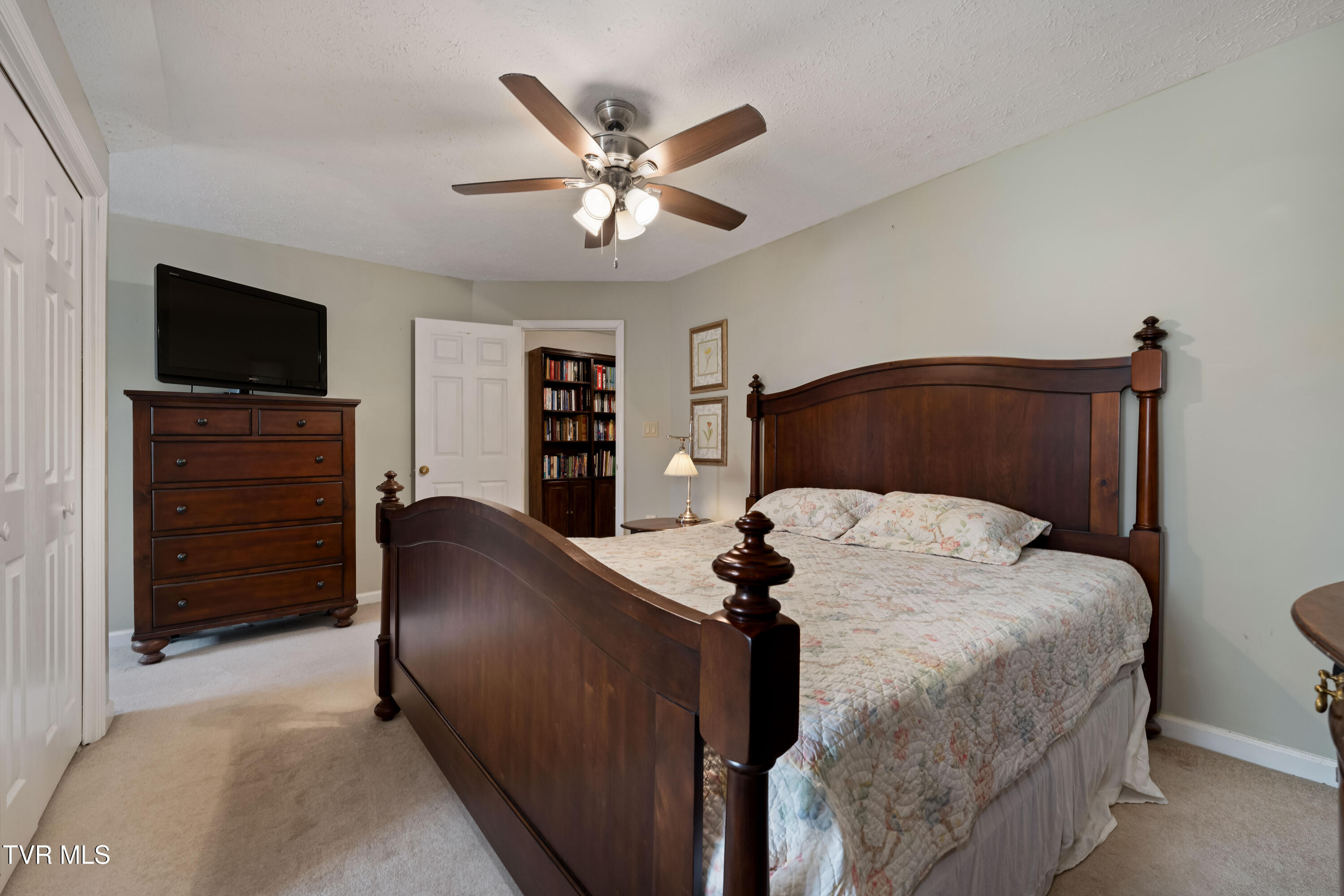 508 Hickory Road Bristol, TN 37620 - Photo 22 of 36 508 Hickory Rd (34 of 37)