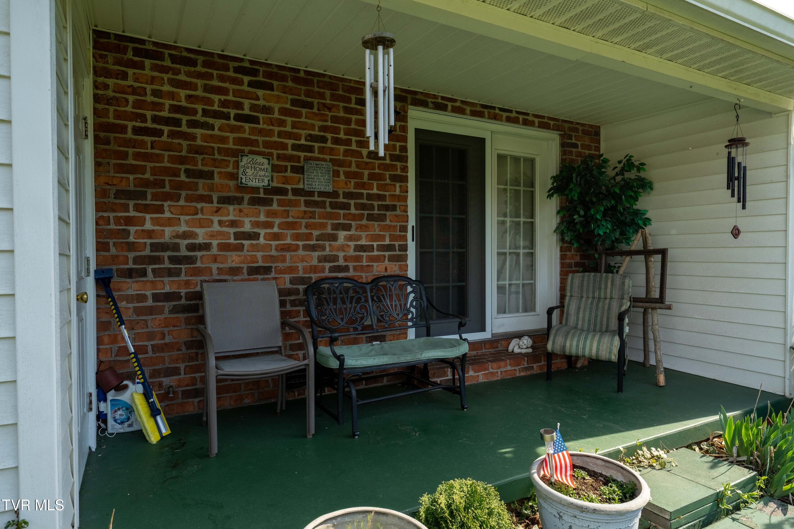 508 Hickory Road Bristol, TN 37620 - Photo 25 of 36 508 Hickory Rd (12 of 37)