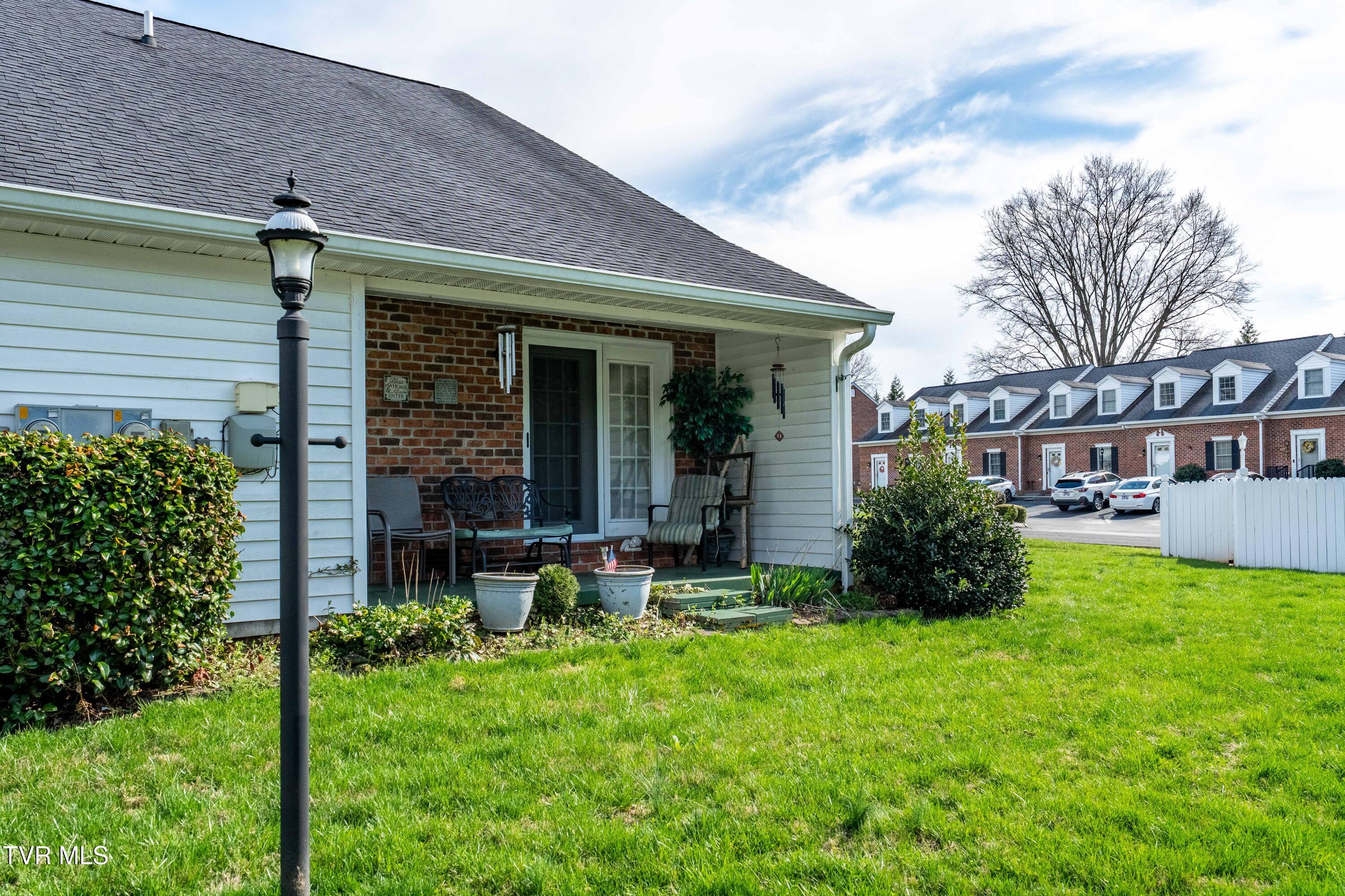 508 Hickory Road Bristol, TN 37620 - Photo 26 of 36 508 Hickory Rd (10 of 37)