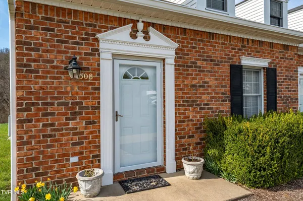 $220,000 | 508 Hickory Road, Bristol, TN 37620