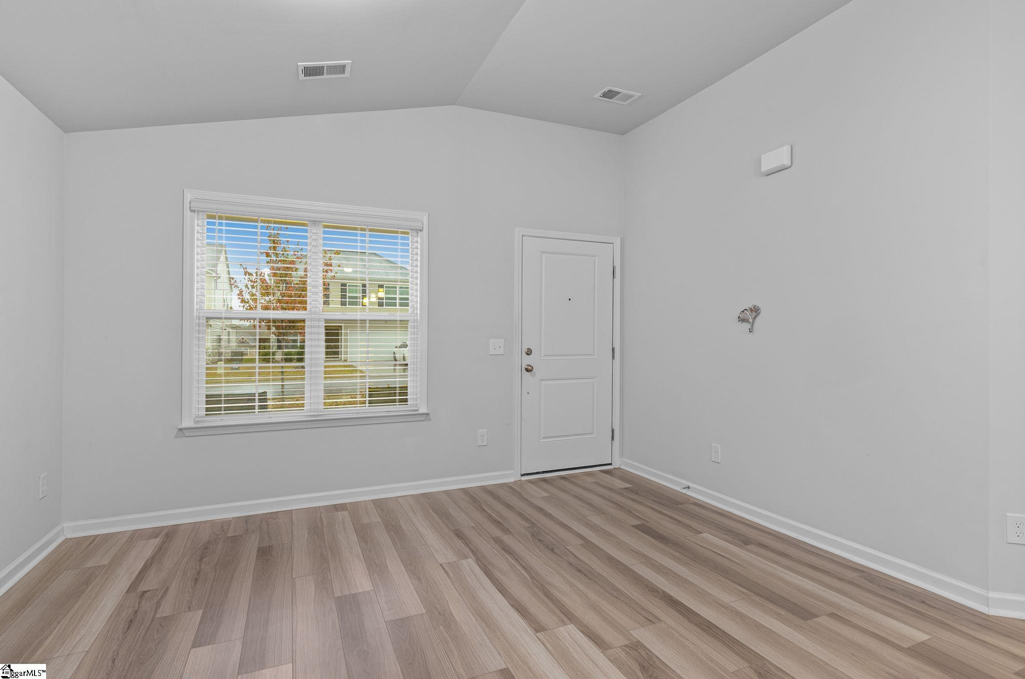 24 Chalet Court Anderson, SC 29621 - Photo 7 of 39