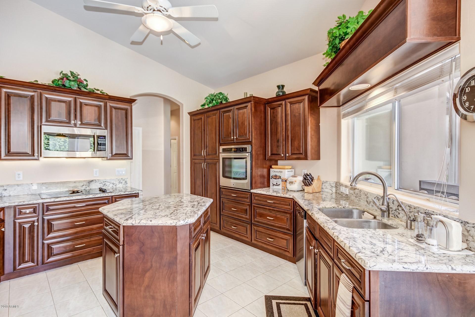 3010 East Rock Wren Road Phoenix, AZ 85048 - Photo 16 of 37 0017-Rock Wren (17)