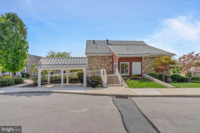 $829,000 | 380 Quigley Drive, Malvern, PA 19355