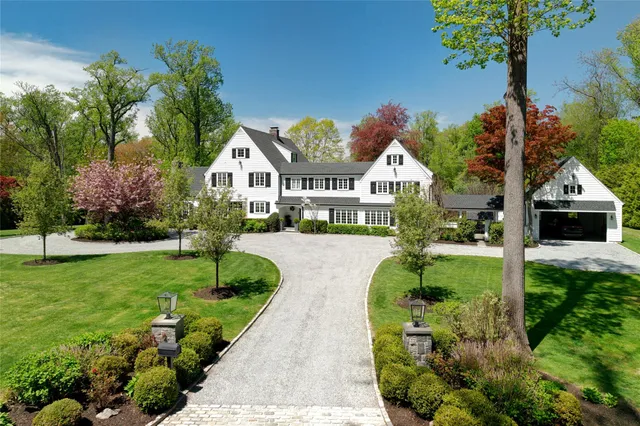 $5,498,000 | 30 Bonnie Heights Road, Manhasset, NY 11030