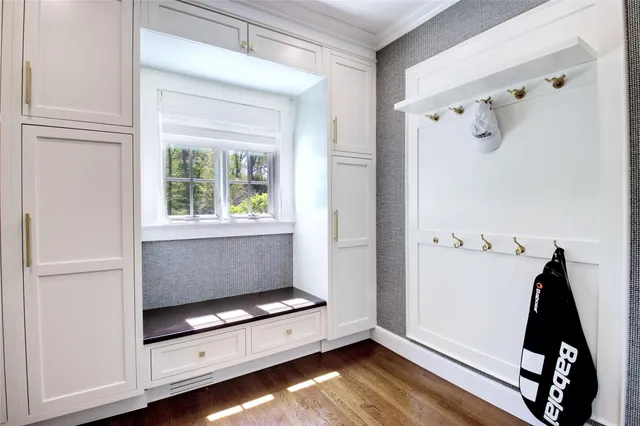 $5,498,000 | 30 Bonnie Heights Road, Manhasset, NY 11030