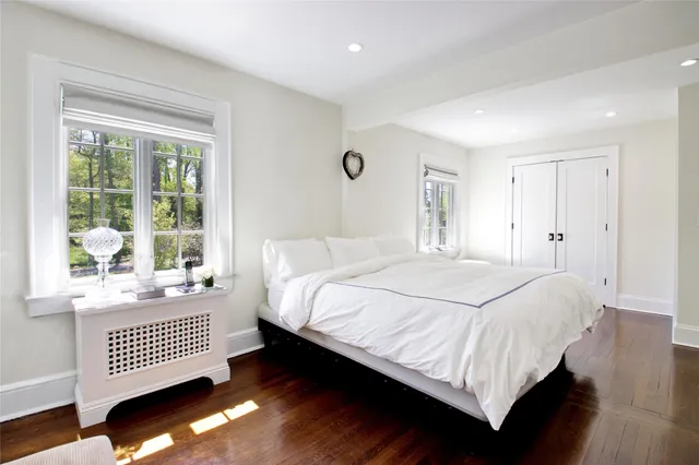 $5,498,000 | 30 Bonnie Heights Road, Manhasset, NY 11030