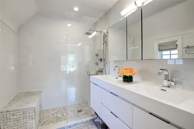 $5,498,000 | 30 Bonnie Heights Road, Manhasset, NY 11030