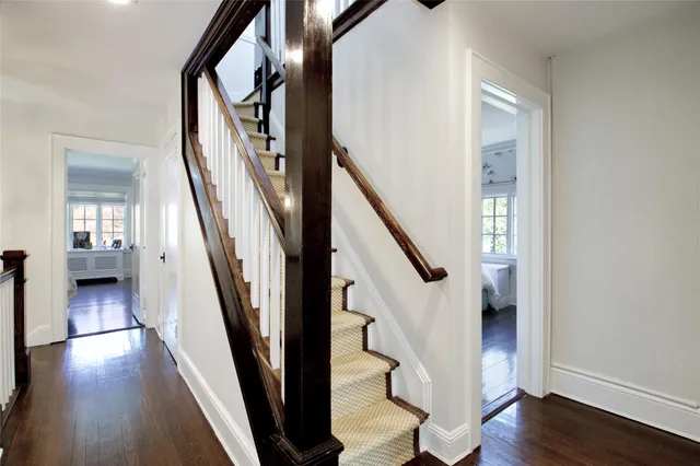 $5,498,000 | 30 Bonnie Heights Road, Manhasset, NY 11030