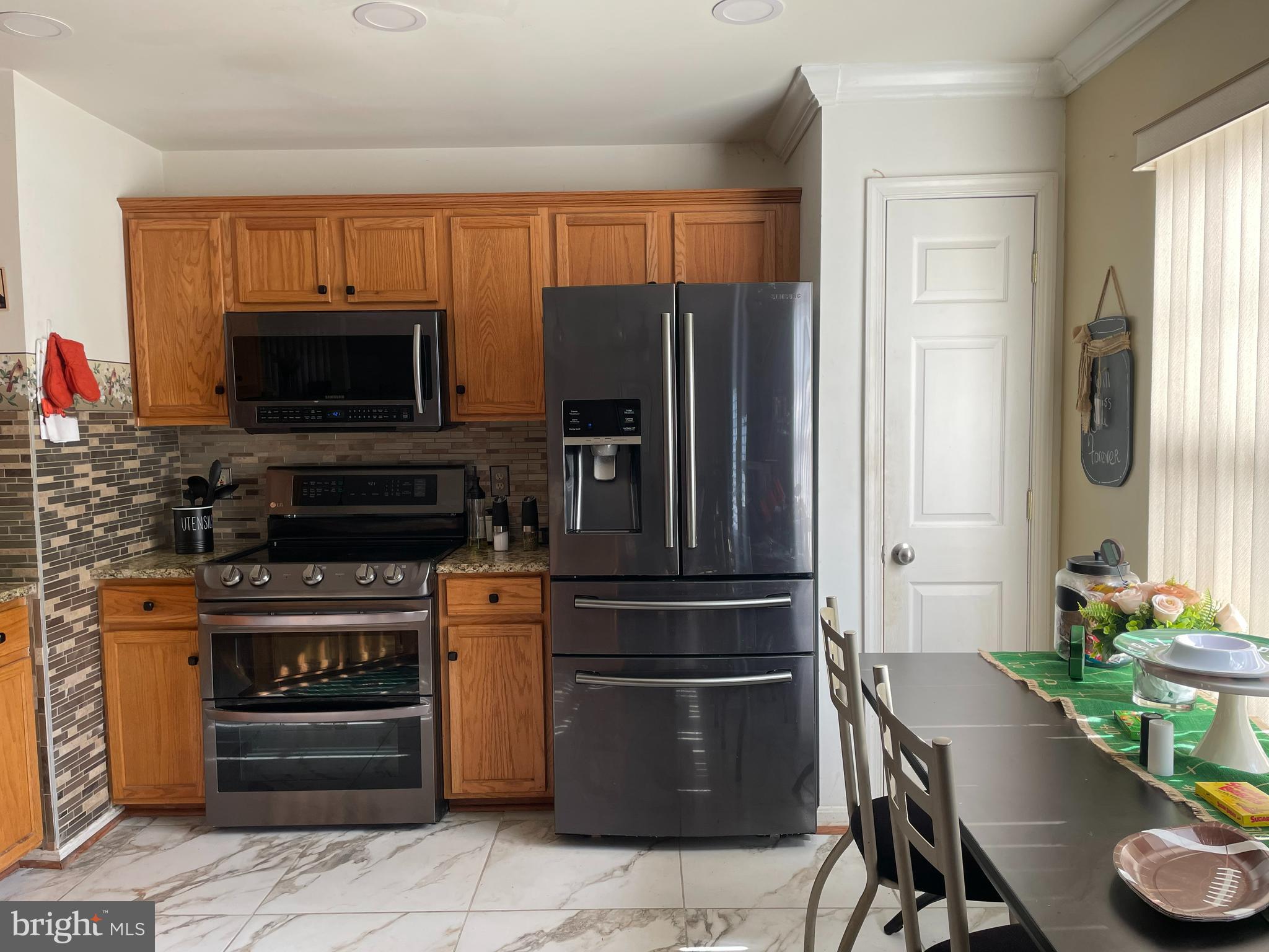 6106 Modupeola Way Capitol Heights, MD 20743 - Photo 4 of 32 Gourmet Kitchen with Backsplash