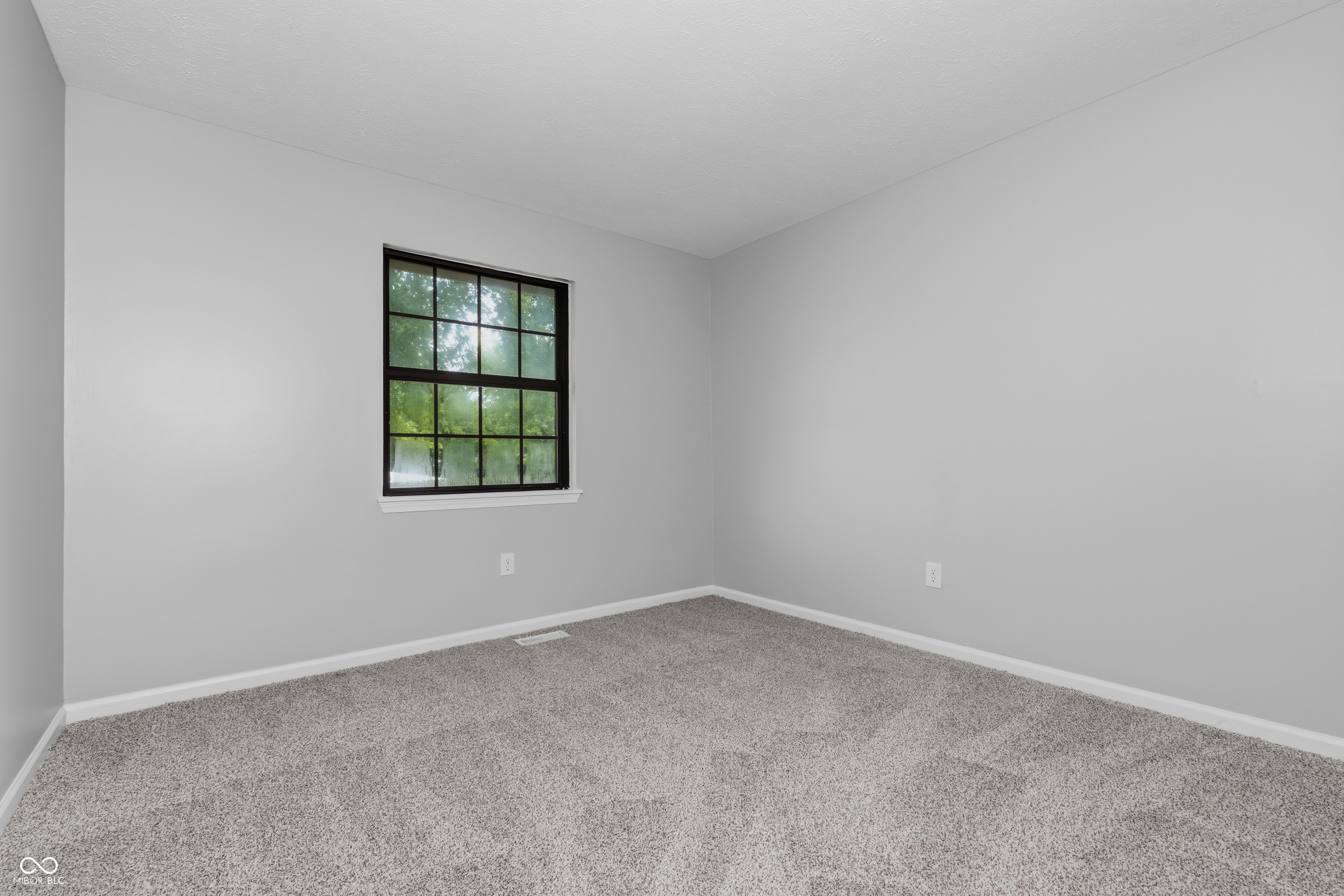 3242 Cherry Lake Road Indianapolis, IN 46235 - Photo 26 of 39 Gallery Image 26