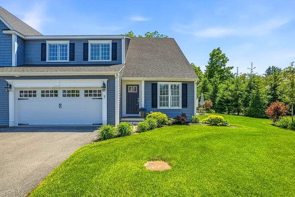 $825,000 | 7 Cain Circle, Unit 7, Southborough, MA 01772