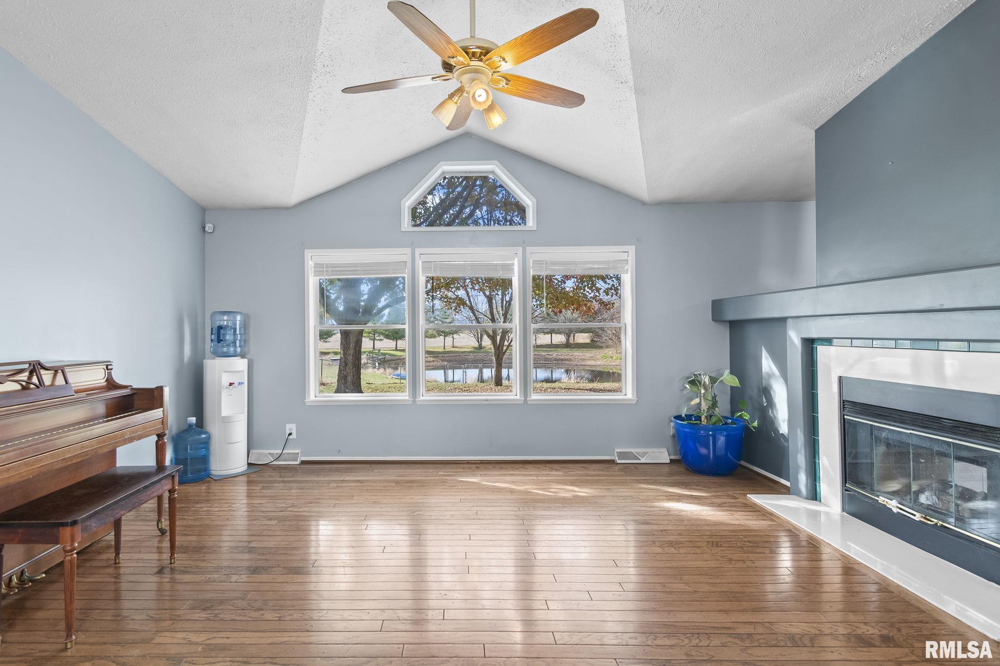 2265 Jostes Road Rochester, IL 62563 - Photo 18 of 53