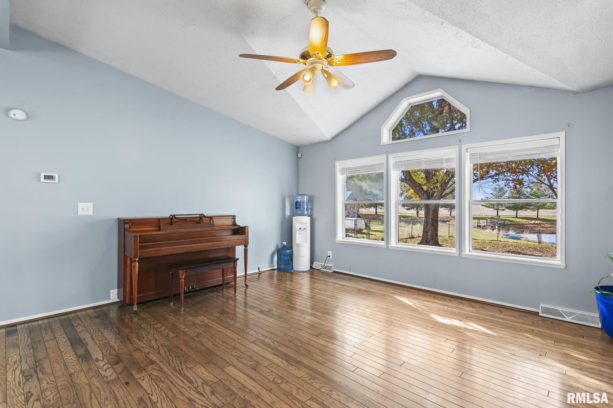 2265 Jostes Road Rochester, IL 62563 - Photo 20 of 53