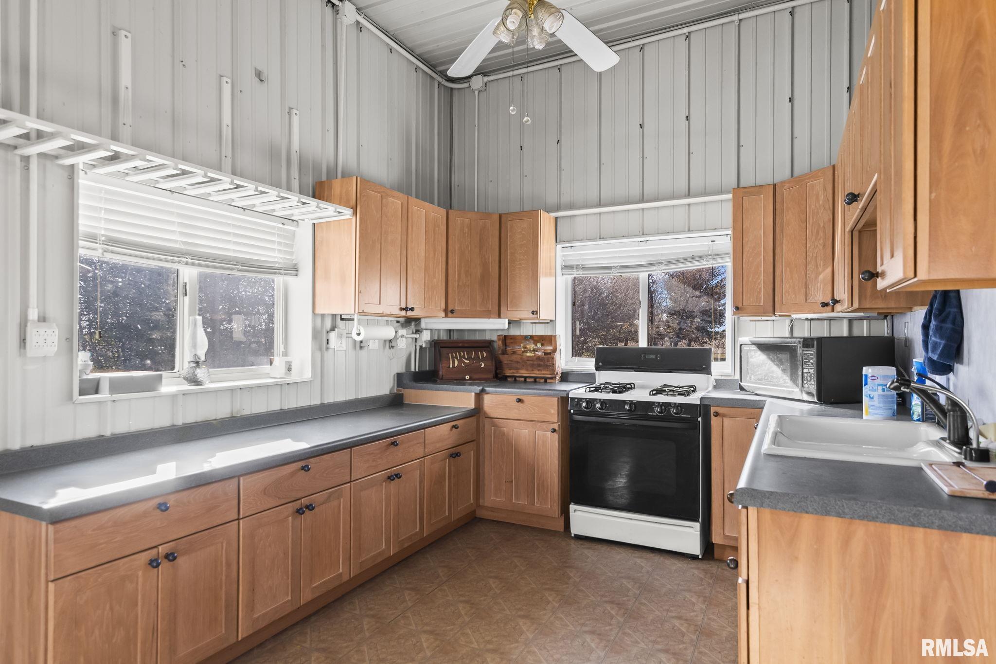 2265 Jostes Road Rochester, IL 62563 - Photo 41 of 53