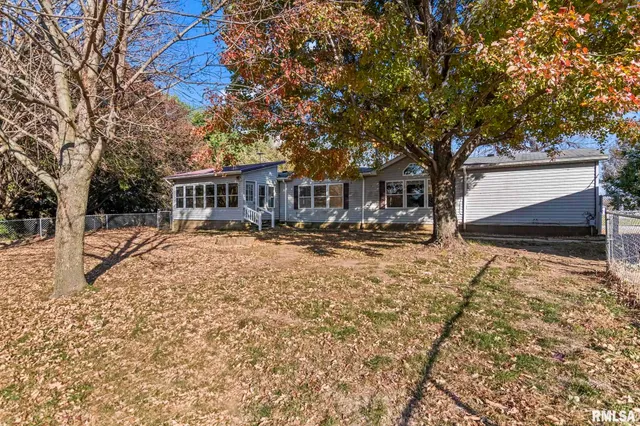 $359,900 | 2265 Jostes Road, Rochester, IL 62563