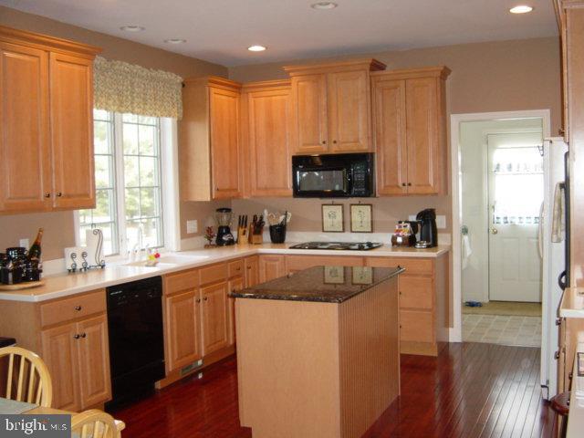 102 Ridgefield Way Lititz, PA 17543 - Photo 5 of 6