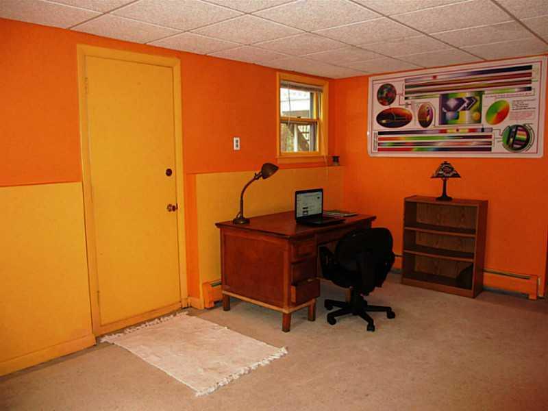 12 Peter Weare Road York, ME 03902 - Photo 20 of 27 Den/Family/Great Room.