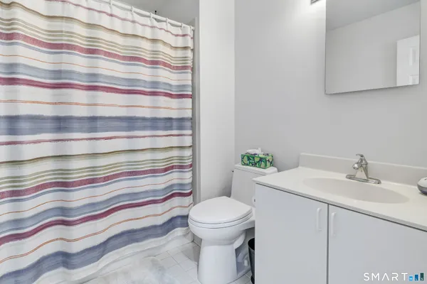 $579,000 | 11 Greystone, Unit 11, Shelton, CT 06484