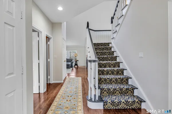 $579,000 | 11 Greystone, Unit 11, Shelton, CT 06484