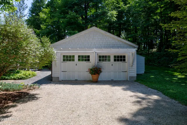 $1,150,000 | 250 Bashford Road, Chatham, NY 12184