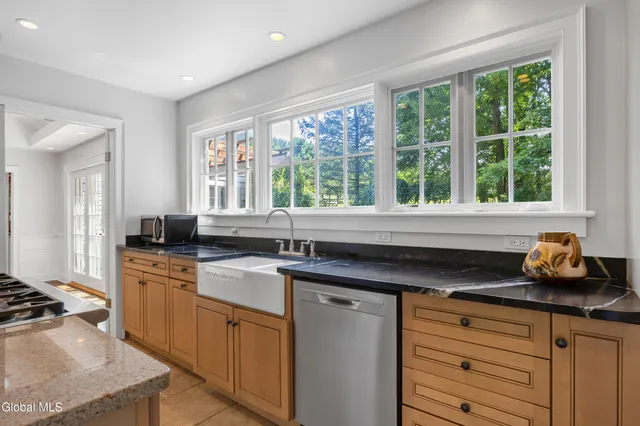 $1,150,000 | 250 Bashford Road, Chatham, NY 12184