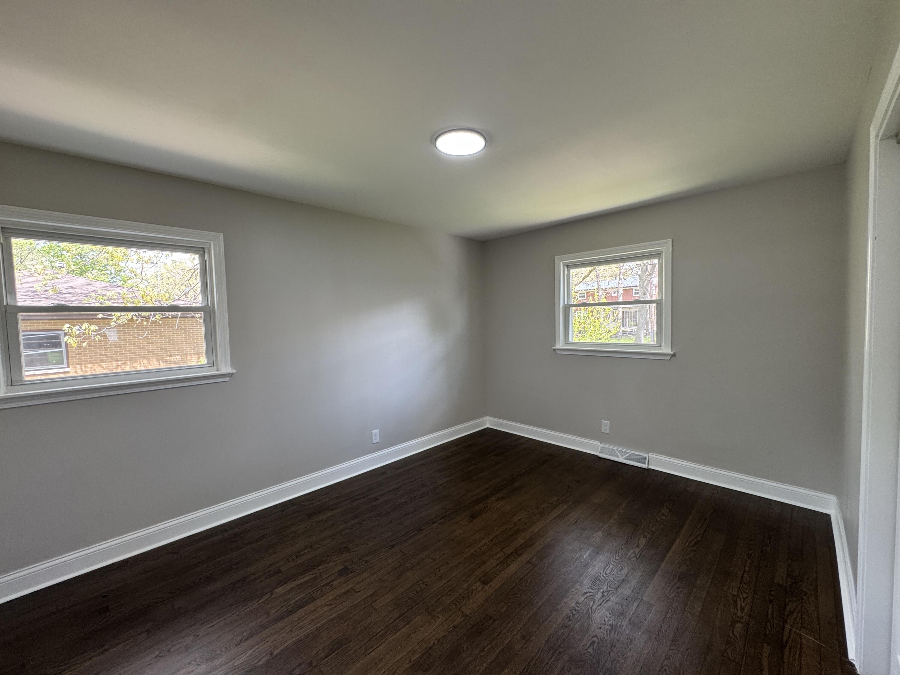 405 Cedar Street Northwest De Motte, IN 46310 - Photo 11 of 26 3000x2250