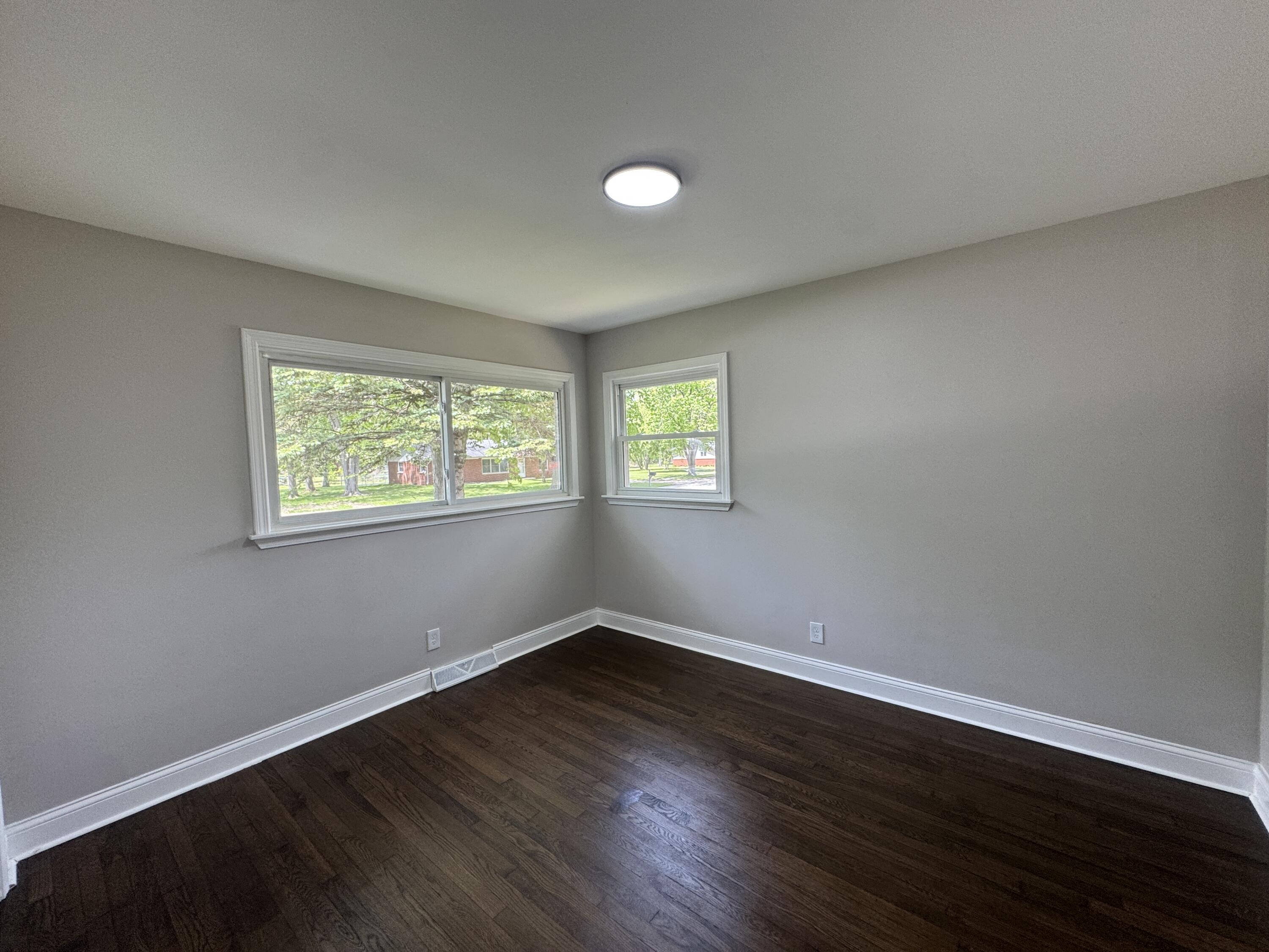 405 Cedar Street Northwest De Motte, IN 46310 - Photo 17 of 26 3000x2250